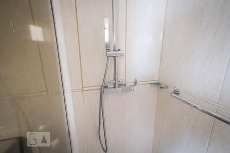 Apartamento para alugar com 440m², 2 quartos e 2 vagas Apartamento para alugar com 440m², 2 quartos e 2 vagasChuveiro