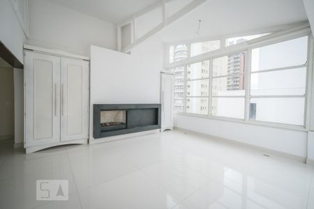 Sala de Estar de apartamento para alugar com 2 quartos, 440m² em Água Verde, Curitiba