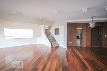 Sala de apartamento para alugar com 2 quartos, 440m² em Água Verde, Curitiba