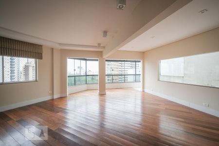 Sala de apartamento para alugar com 2 quartos, 440m² em Água Verde, Curitiba