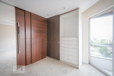 Apartamento para alugar com 440m², 2 quartos e 2 vagas Apartamento para alugar com 440m², 2 quartos e 2 vagasCloset do quarto 1