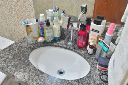 Casa à venda com 150m², 3 quartos e 6 vagasBanheiro Suíte