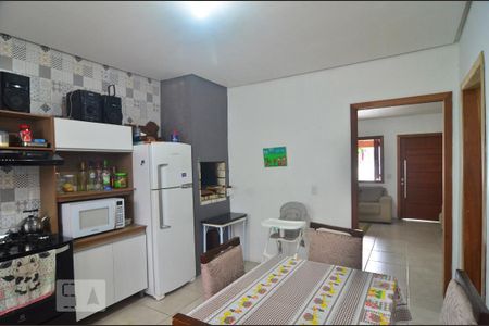 Cozinha de casa à venda com 3 quartos, 150m² em São José, Canoas