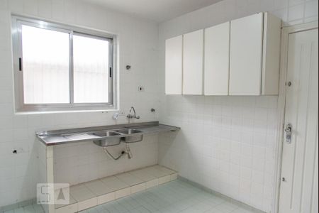 Casa para alugar com 100m², 3 quartos e 2 vagas Casa para alugar com 100m², 3 quartos e 2 vagasCozinha