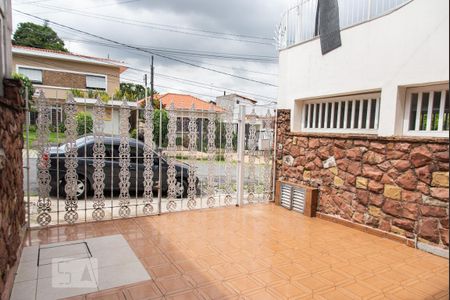 Garagem de casa para alugar com 3 quartos, 100m² em Vila São José, São Paulo