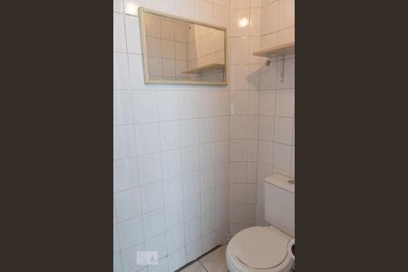 Casa para alugar com 100m², 3 quartos e 2 vagas Casa para alugar com 100m², 3 quartos e 2 vagasBanheiro de serviço