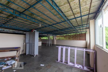 Casa à venda com 630m², 8 quartos e 5 vagas Casa à venda com 630m², 8 quartos e 5 vagasTerraço