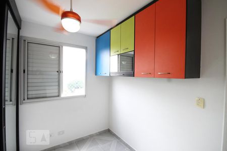 Quarto 1 de apartamento para alugar com 2 quartos, 52m² em Jardim São Savério, São Paulo