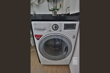 Apartamento à venda com 130m², 3 quartos e 1 vagaÁrea de Serviço