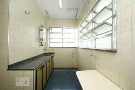 Apartamento para alugar com 175m², 3 quartos e 1 vagaÁrea de Serviço