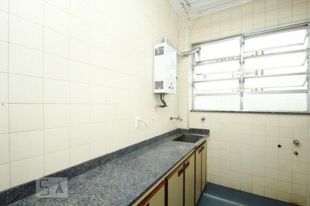 Apartamento para alugar com 175m², 3 quartos e 1 vagaÁrea de Serviço