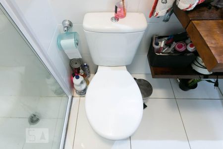 Apartamento à venda com 54m², 2 quartos e 1 vagaDetalhe banheiro