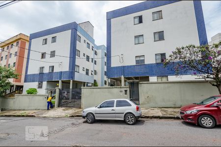 Apartamento à venda com 75m², 3 quartos e 1 vaga Apartamento à venda com 75m², 3 quartos e 1 vagaFachada