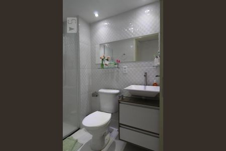 Banheiro de apartamento à venda com 3 quartos, 67m² em Igara, Canoas