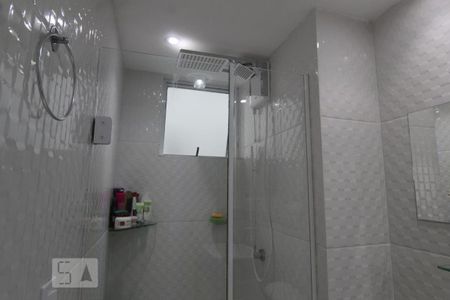 Banheiro de apartamento à venda com 3 quartos, 67m² em Igara, Canoas