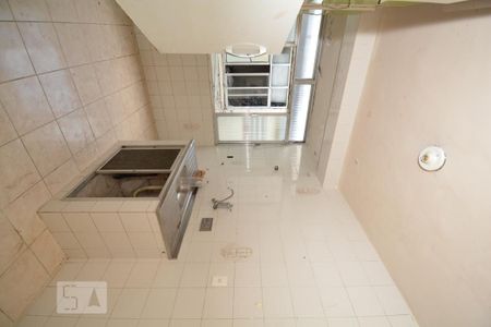 Apartamento à venda com 200m², 3 quartos e sem vagaCozinha e Área de Serviço