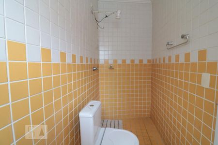 Casa à venda com 297m², 3 quartos e 2 vagasBanheiro de Serviço