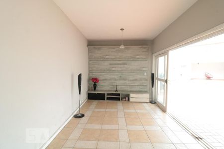 Casa à venda com 297m², 3 quartos e 2 vagasSalão de festa