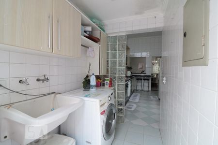 Casa à venda com 297m², 3 quartos e 2 vagasArea de serviço