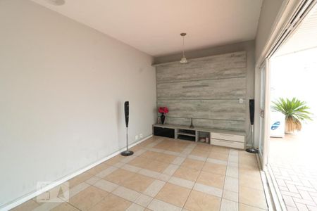 Casa à venda com 297m², 3 quartos e 2 vagasSalão de festa