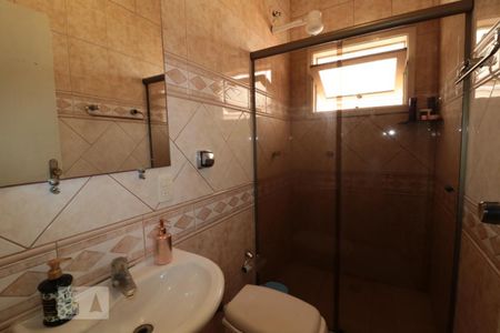 Casa à venda com 297m², 3 quartos e 2 vagasBanheiro Social