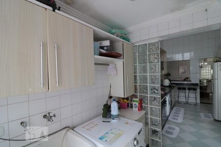 Casa à venda com 297m², 3 quartos e 2 vagasArea de serviço