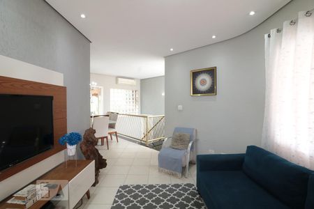 Sala de casa à venda com 3 quartos, 297m² em Vila Bertioga, São Paulo