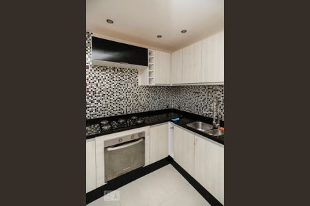 Apartamento à venda com 77m², 2 quartos e 1 vagaCozinha