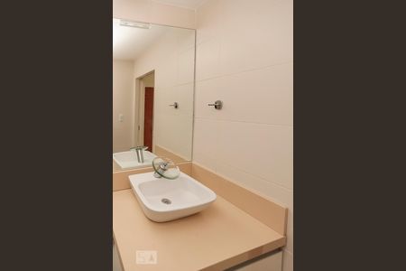 Apartamento à venda com 77m², 2 quartos e 1 vagaBanheiro Suíte