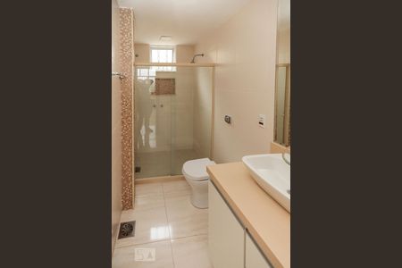 Apartamento à venda com 77m², 2 quartos e 1 vagaBanheiro Suíte