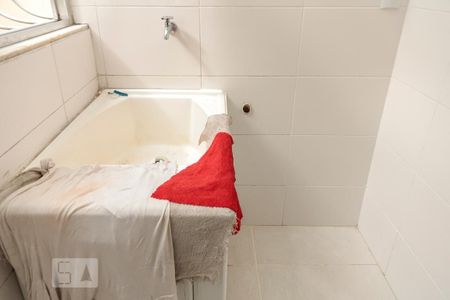 Apartamento à venda com 77m², 2 quartos e 1 vagaÁrea de Serviço