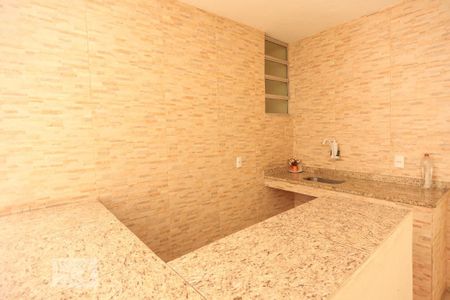 Apartamento à venda com 77m², 2 quartos e 1 vagaPlay