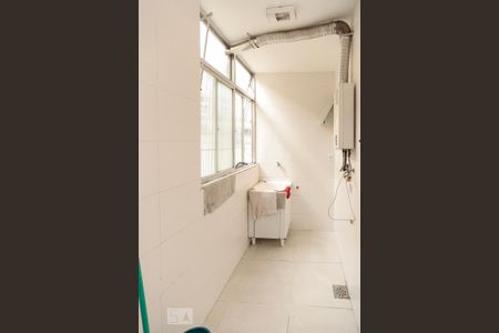 Apartamento à venda com 77m², 2 quartos e 1 vagaÁrea de Serviço