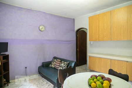 Casa à venda com 250m², 4 quartos e 2 vagas Casa à venda com 250m², 4 quartos e 2 vagasCozinha