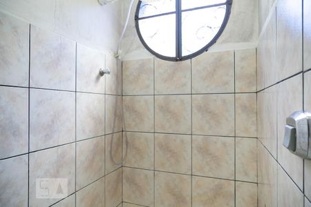 Casa à venda com 250m², 4 quartos e 2 vagas Casa à venda com 250m², 4 quartos e 2 vagasÁrea de serviço