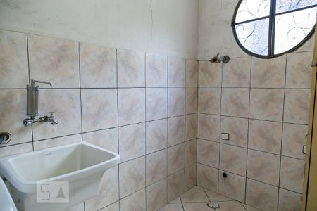 Casa à venda com 250m², 4 quartos e 2 vagas Casa à venda com 250m², 4 quartos e 2 vagasÁrea de serviço