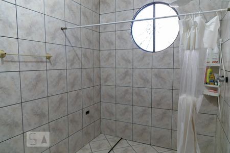 Casa à venda com 250m², 4 quartos e 2 vagas Casa à venda com 250m², 4 quartos e 2 vagasBanheiro