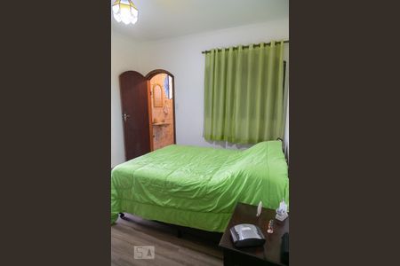 Casa à venda com 250m², 4 quartos e 2 vagas Casa à venda com 250m², 4 quartos e 2 vagasSuíte 1