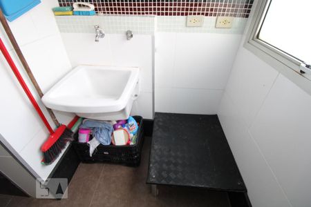 Apartamento para alugar com 63m², 2 quartos e 1 vagaÁrea de Serviço