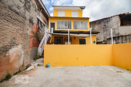 Casa à venda com 110m², 3 quartos e 1 vagaquintal