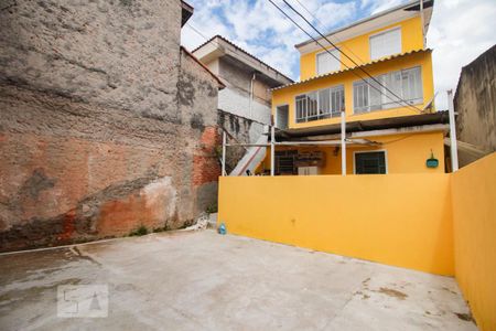 Casa à venda com 110m², 3 quartos e 1 vagaquintal