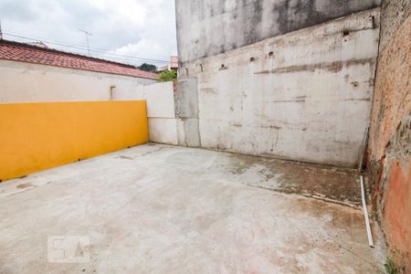 Casa à venda com 110m², 3 quartos e 1 vagaquintal