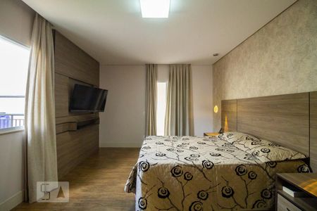 Casa à venda com 270m², 3 quartos e 4 vagasSuíte 3