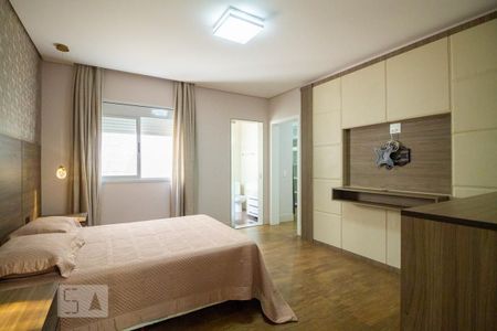 Casa à venda com 270m², 3 quartos e 4 vagasSuíte 2