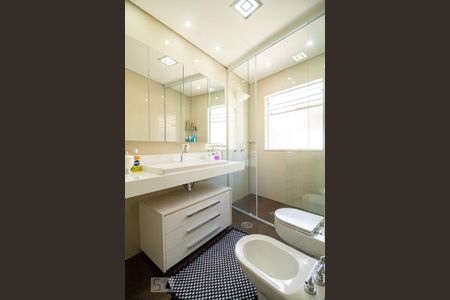 Casa à venda com 270m², 3 quartos e 4 vagasBanheiro da Suíte 3