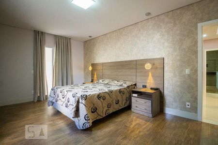 Casa à venda com 270m², 3 quartos e 4 vagasSuíte 3