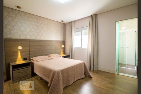 Casa à venda com 270m², 3 quartos e 4 vagasSuíte 2