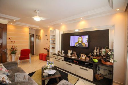 Sala de casa à venda com 4 quartos, 280m² em Vila Arcádia, São Paulo