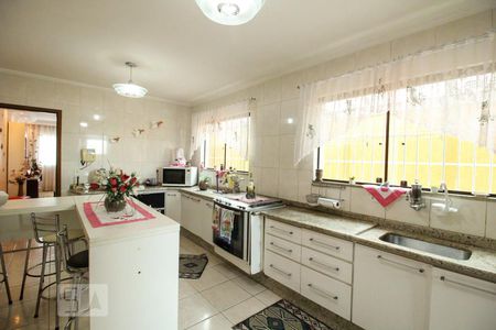 Casa à venda com 280m², 4 quartos e 5 vagasCozinha