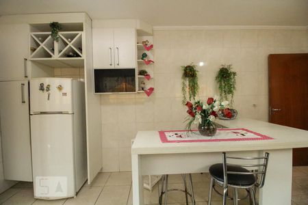 Casa à venda com 280m², 4 quartos e 5 vagasCozinha